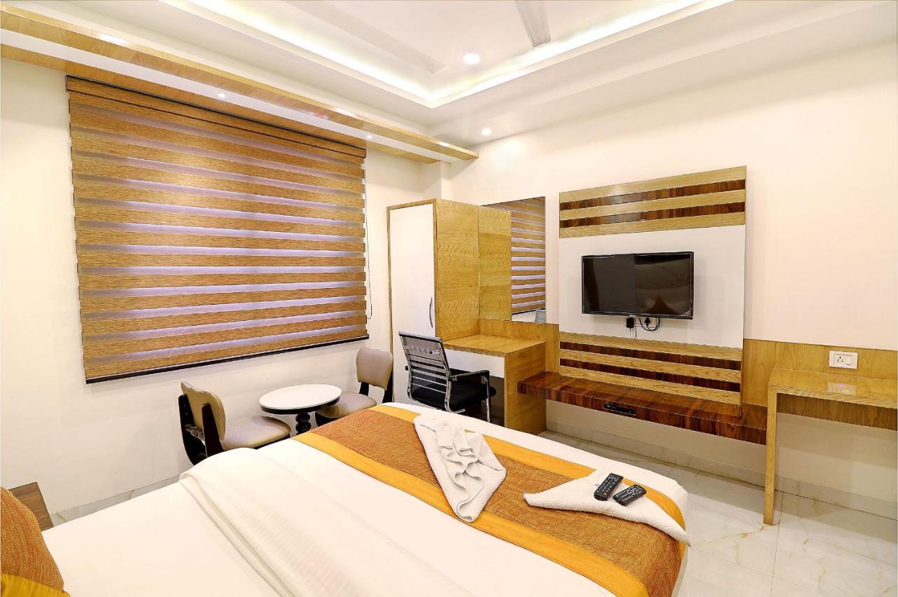 Hotel York Legacy -3 Minutes Walk From New Delhi Railway Station 'The 5 Star Ambience' Newly Built Εξωτερικό φωτογραφία