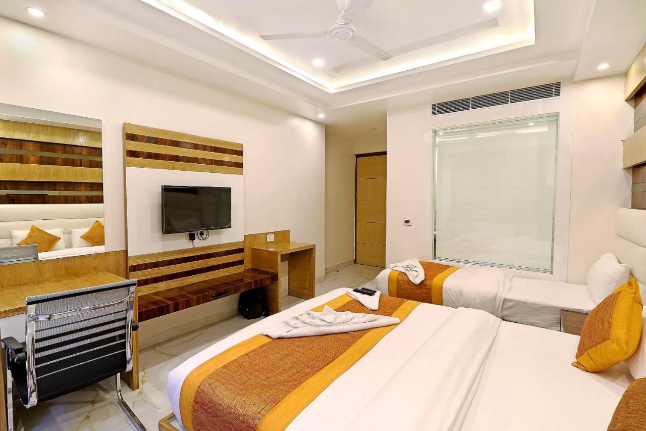 Hotel York Legacy -3 Minutes Walk From New Delhi Railway Station 'The 5 Star Ambience' Newly Built Εξωτερικό φωτογραφία